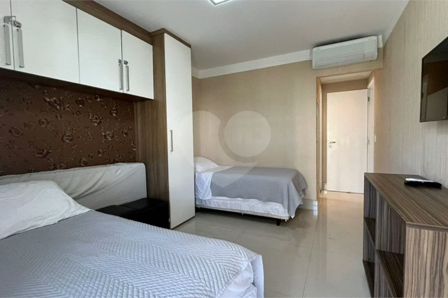 Apartamento à venda com 3 quartos, sendo 2 suítes,  em Riviera de São Lourenço, Bertioga, SP