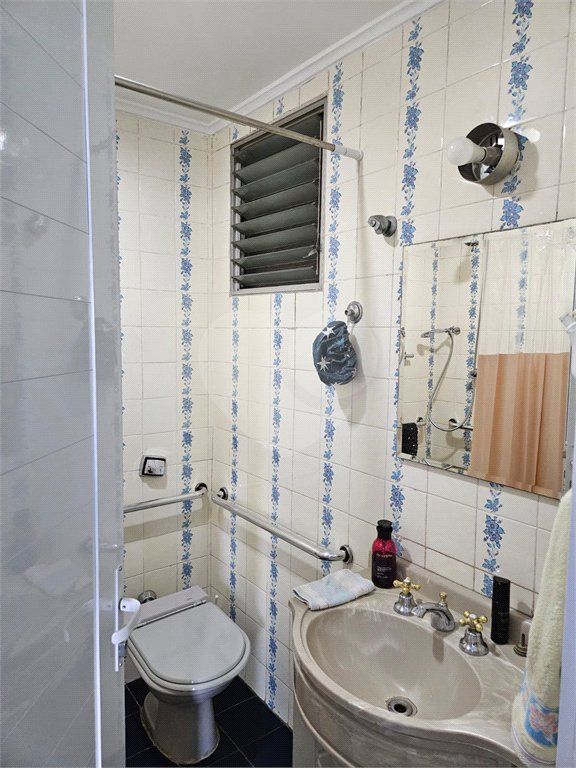 Apartamento, 3 dormitórios, 1 suíte e 2 vagas Vila Mariana