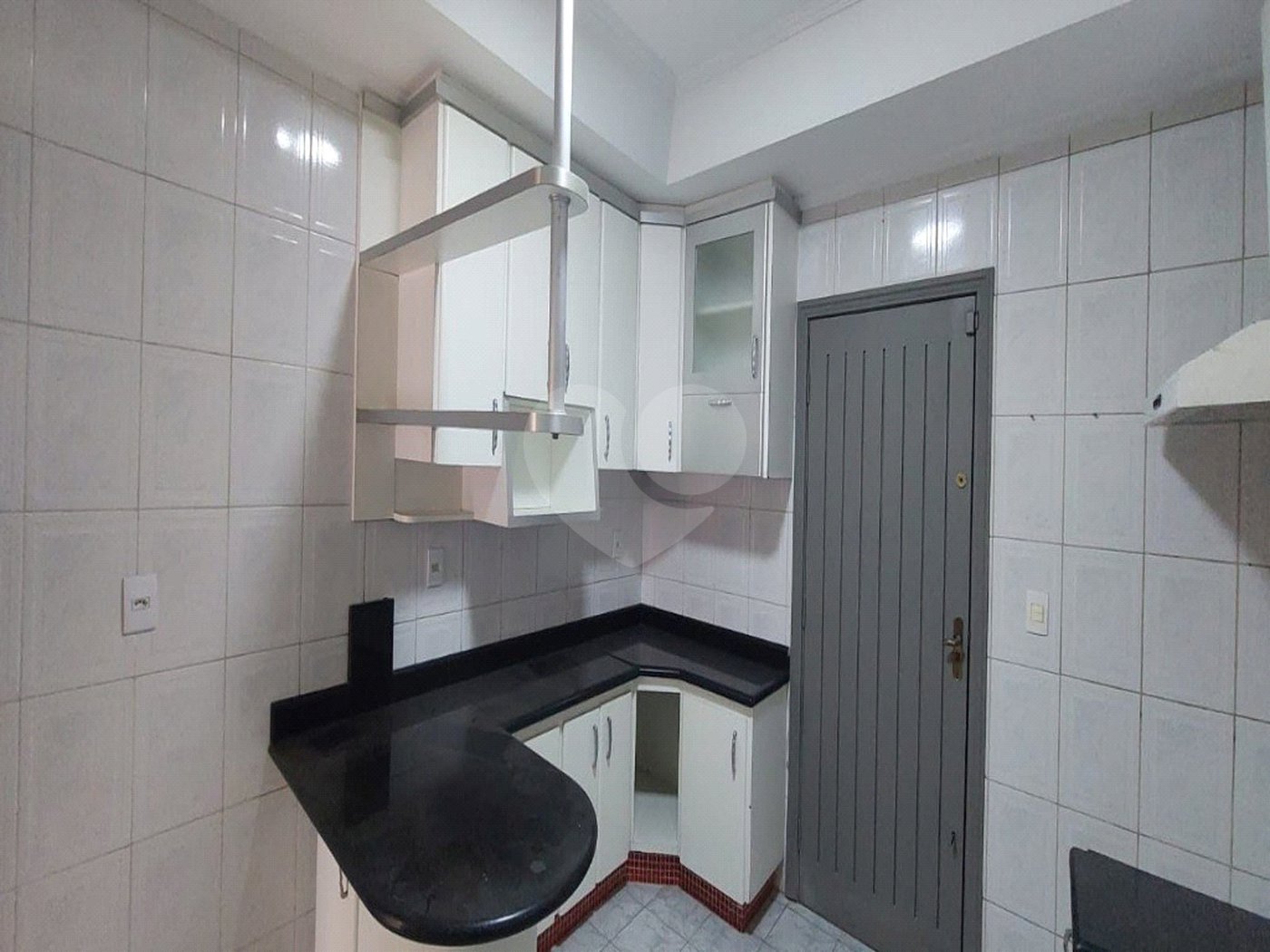 Casa Sobrado à venda de 4 dormitórios sendo 1 suíte e 2 vagas na Saúde