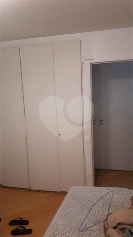 Apartamento de 2 quartos à venda perto do Metrô Paraíso! Excelente localização!