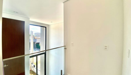 Casa à venda com 3 suítes no condomínio Vila Giardino, Jundiaí - SP