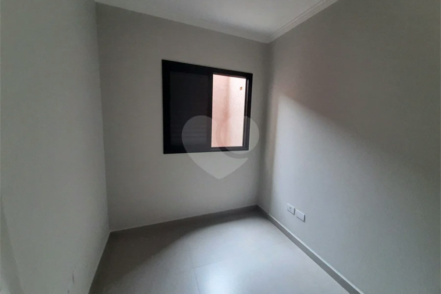 Apartamento com 37m2, 2 quartos, banheiro, sala, cozinha, quintal, SEM vaga de garagem