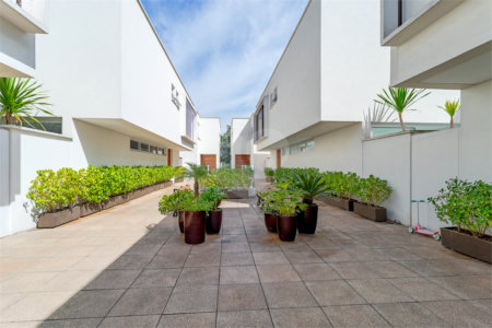 Casa à venda com 4 suítes no condomínio Villagio Quadrifolio, São Paulo - SP