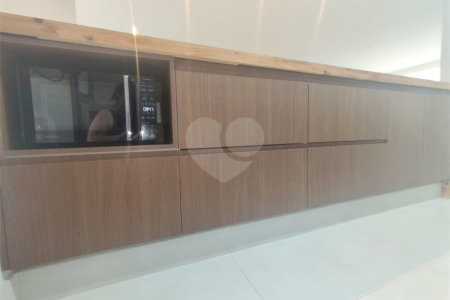 Belíssimo apartamento com 163m², 3 suítes e 2 vagas para locação na Chácara Klabin!