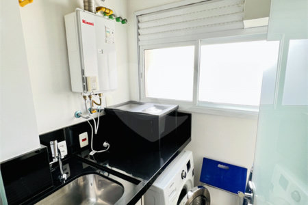 Apartamento venda / locação Vila Nova Conceição, 80m², andar alto, 1 suíte e 2 vagas