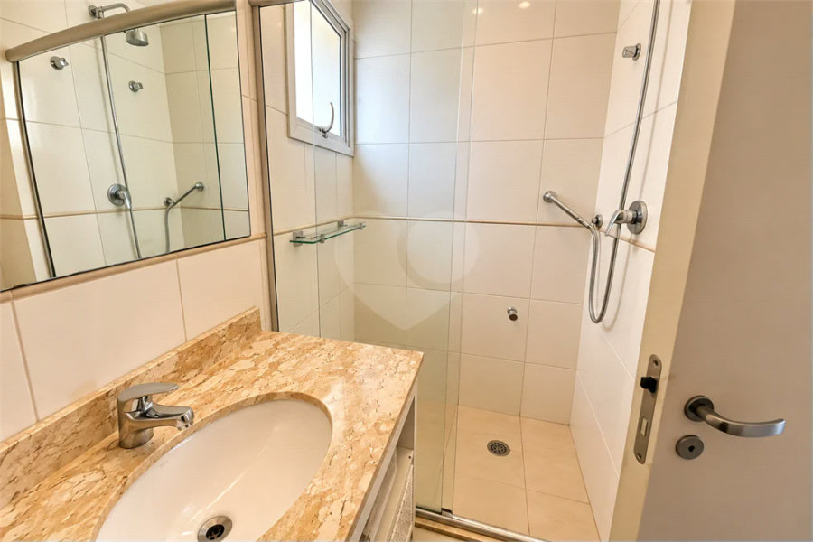 Vila Olímpia - | 128 m² | 3 Suítes | 4 Vagas - Condomínio Clube