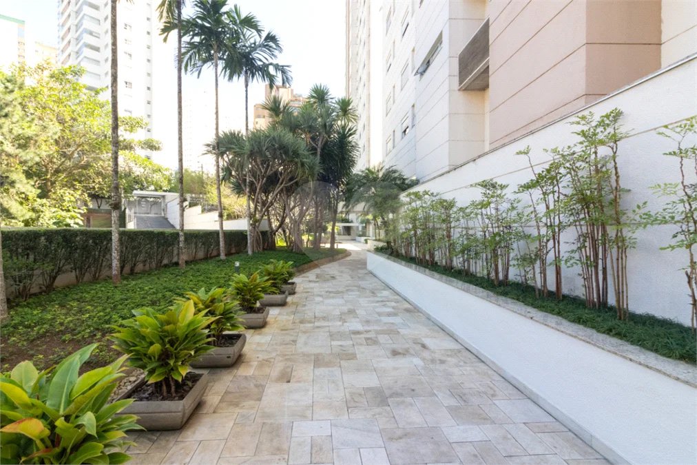 Vila Andrade / Jardim Sul - 4 dormitórios | 2 suítes | 3 vagas | depósito
