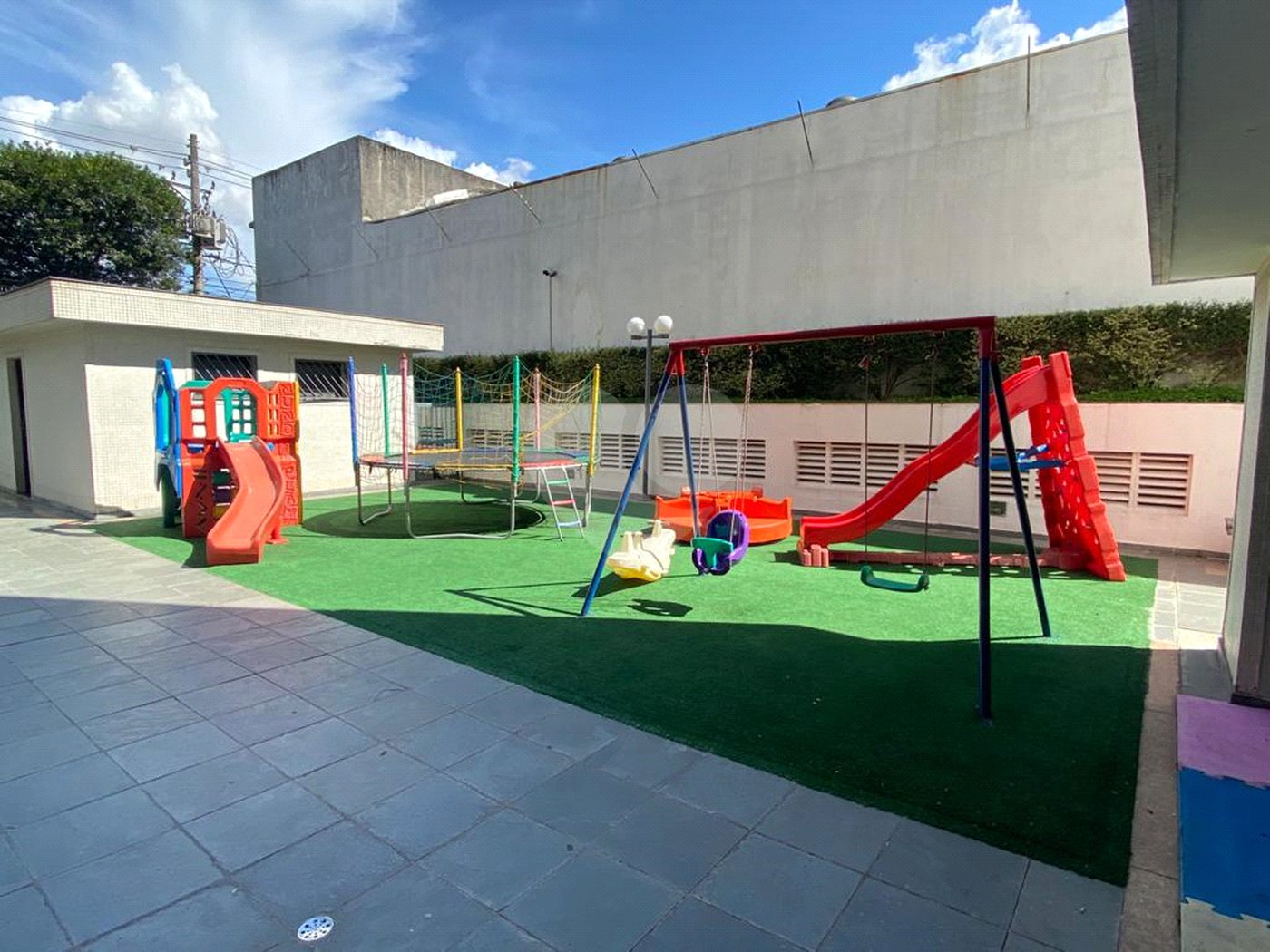Apartamento com 4 dormitórios , sendo 1 suíte , 2 vagas , à venda na Moóca.