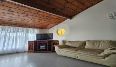 Sítio à venda com 5 quartos, sendo 2 suítes,  em Marmeleiro, São Roque, SP