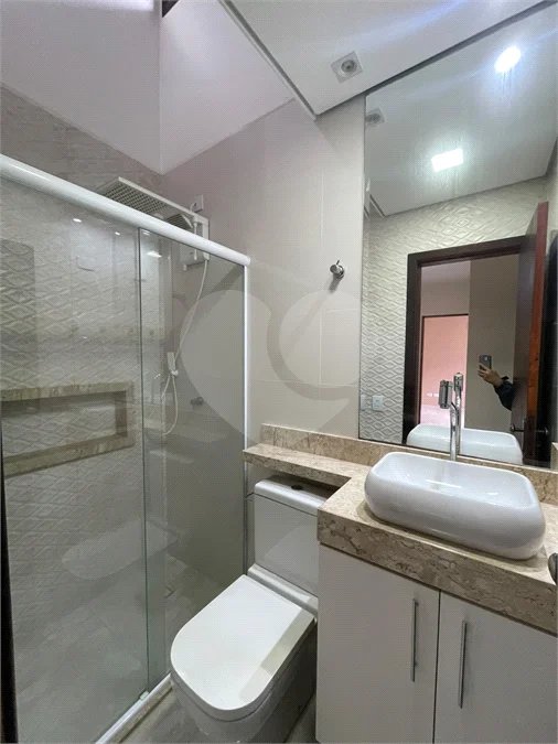 Casa para alugar com 3 quartos, sendo 1 suíte, no condomínio Florenz, Mogi das Cruzes - SP