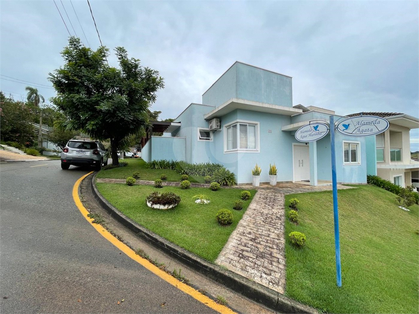 Casa à venda com 3 quartos, sendo 1 suíte,  em Picollo Villaggio, Louveira, SP