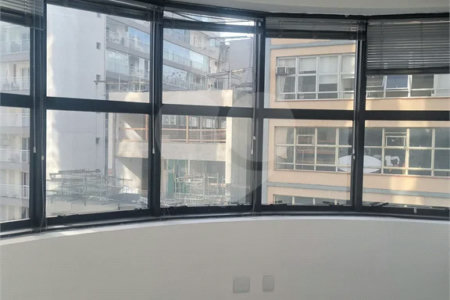 Conjunto comercial à Venda ou Locação na República com 376,56 m² de área útil 10 vagas