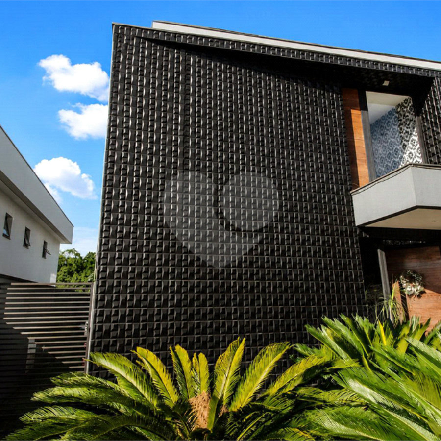 Casa de Alto Padrão à Venda no Residencial Campos do Conde – Santana de Parnaíba/SP