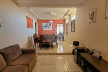 Casa a venda no Itamaraty