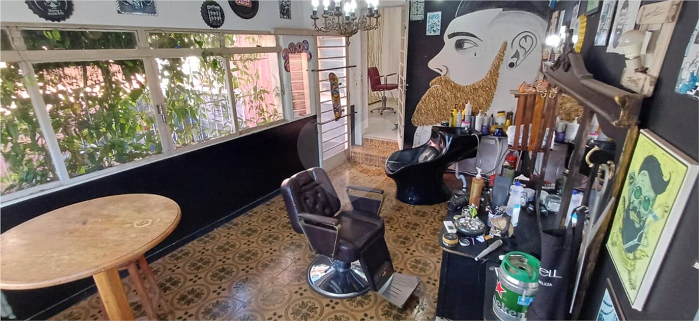 Oportunidade Única no Centro de São Carlos: Imóvel Versátil para Residência ou Negócio