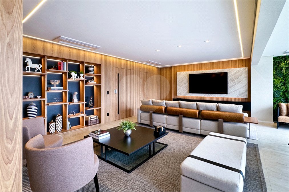 Apartamento à venda com 3 suítes em Chácara Santo Antônio, São Paulo, SP