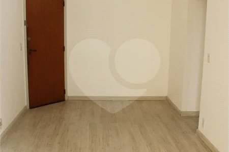 Oportunidade no Botafogo, no coração de Campinas: 1 suite com varanda, conforto e praticidade a passos de tudo!