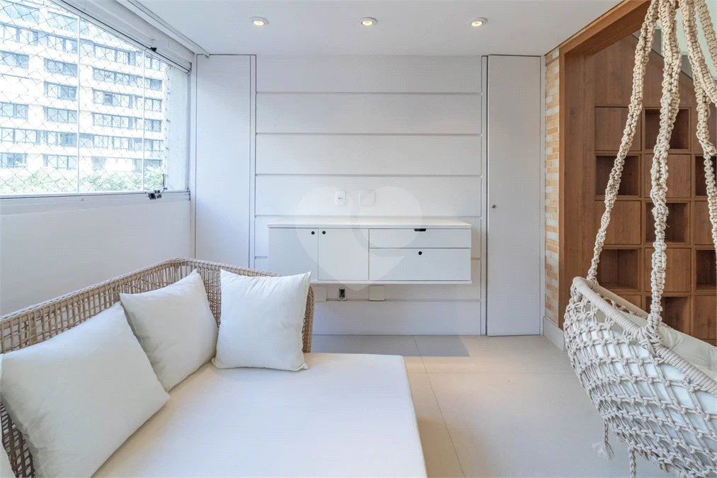 APARTAMENTO PARA LOCAÇÃO COM 151M2 - 3 QUARTOS ( 2 SUÍTES ) - 3 VAGAS NO JARDIM AMÉRICA.