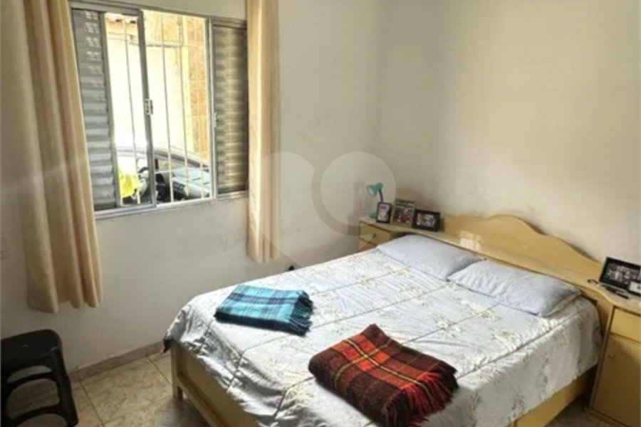 Sobrado à venda com 4 quartos, sendo 2 suítes,  em Jardim Líbano, São Paulo, SP