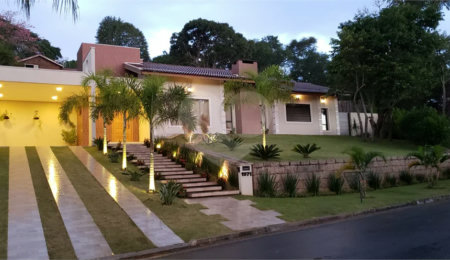 Casa à venda com 3 quartos, sendo 1 suíte,  no condomínio Estância Marambaia, Vinhedo - SP