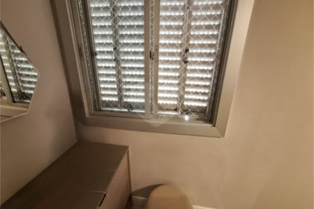 Apartamento totalmente mobiliado com 2 dormitórios, 1 vaga