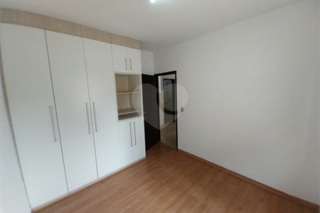 Casa à venda com 3 quartos em Vila Bossi, Louveira, SP
