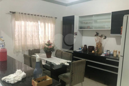 Casa térrea para venda no Parque Santa Felícia Jardim