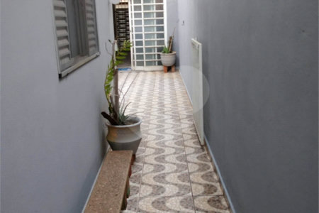 Casa térrea para venda ou locação no Jardim São Carlos V