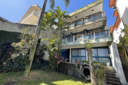 CASA DIFENCIADA NO PACAEMBU