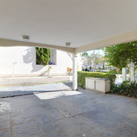 Casa à venda com 4 quartos, sendo 2 suítes, no condomínio Villa Franz Schubert, São Paulo - SP