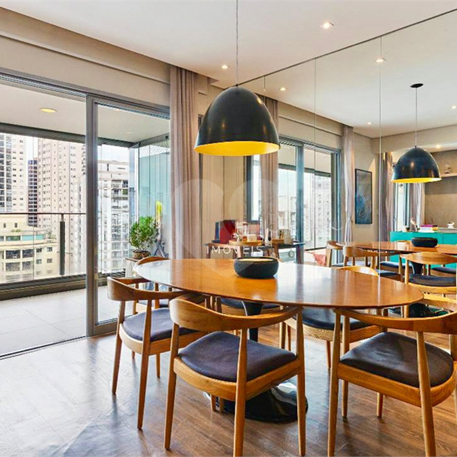 Apartamento Vila Nova Conceição 153M2, 2 suítes, 2 vagas para locação ou venda, porteira fechada