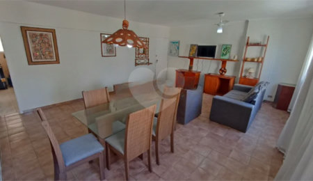 Apartamento para alugar com 2 quartos, sendo 1 suíte,  em Pitangueiras, Guarujá, SP