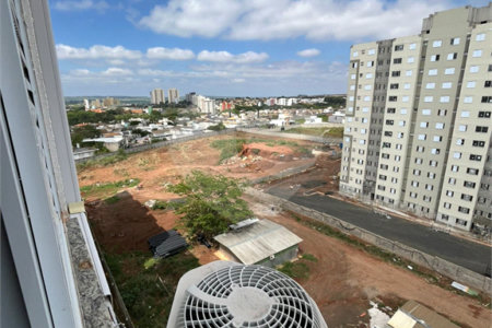 Oportunidade Única no Monte dos Pinheiros – Um lar completo esperando por você