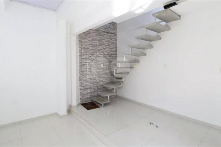 Casa á venda com 156m² e 2 dormitórios Jaçana