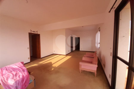 Apartamento à Venda no Edifício João Malagutti – 3 Dormitórios, 132m², Vista Maravilhosa!
