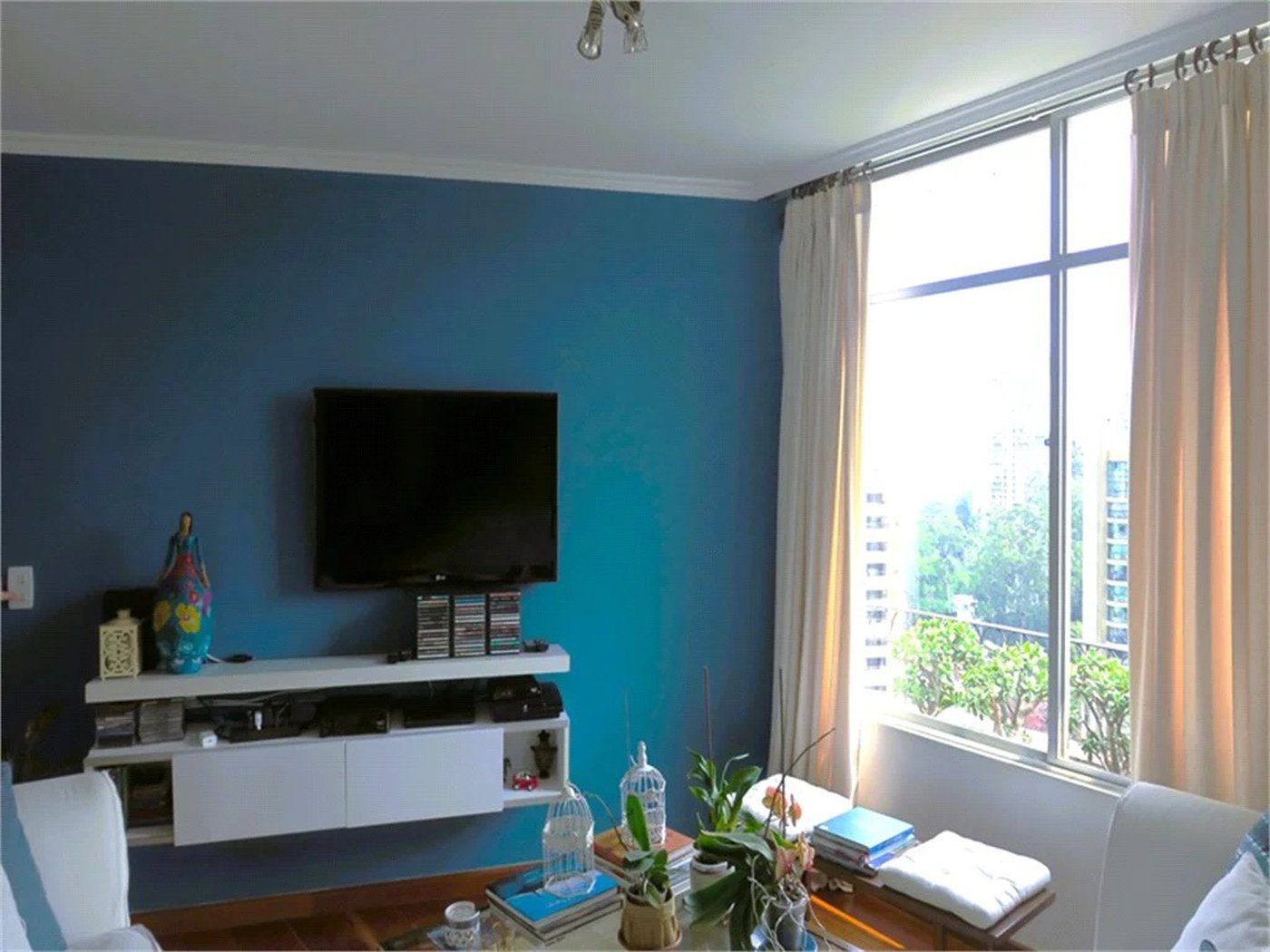 Apartamento à venda com 3 quartos, sendo 1 suíte,  em Jardim Sul, São Paulo, SP