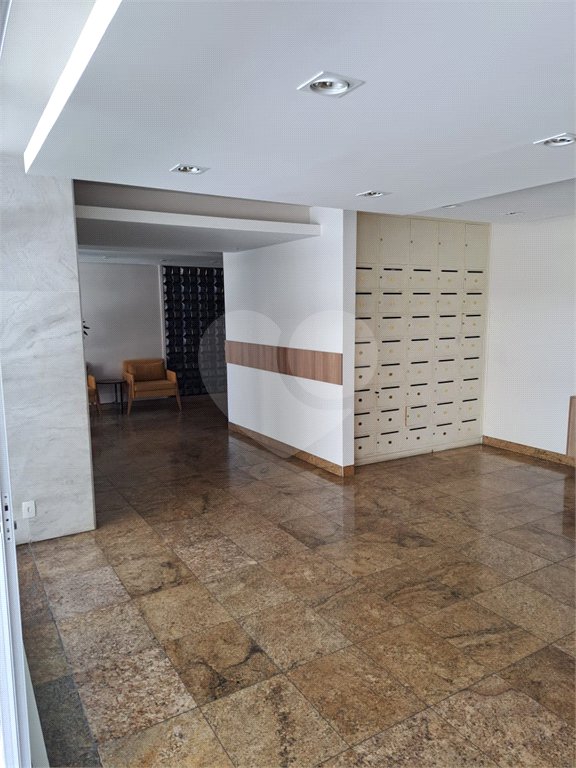 Apartamento a venda com 2 dormitórios 1 suíte 2 vagas de garagem