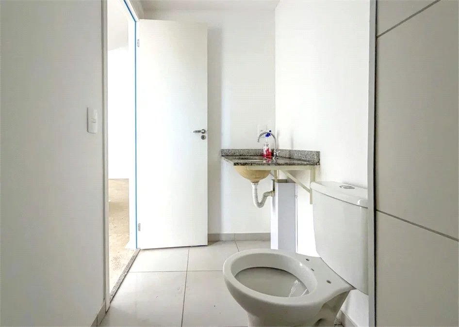 Apartamento à Venda no Condomínio Parque – Lapa 2 Quartos