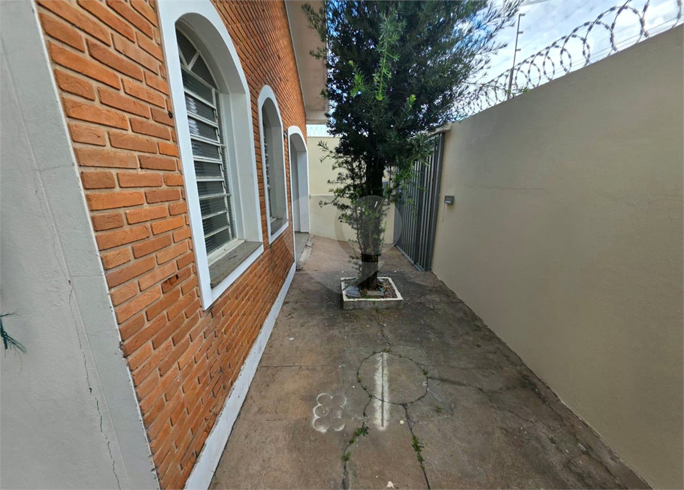 Casa à venda no Jardim Cruzeiro do Sul com edícula