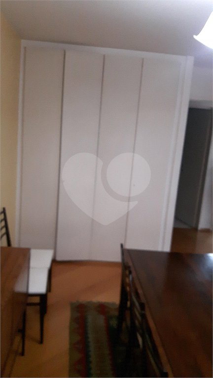 Apartamento de 2 quartos à venda perto do Metrô Paraíso! Excelente localização!