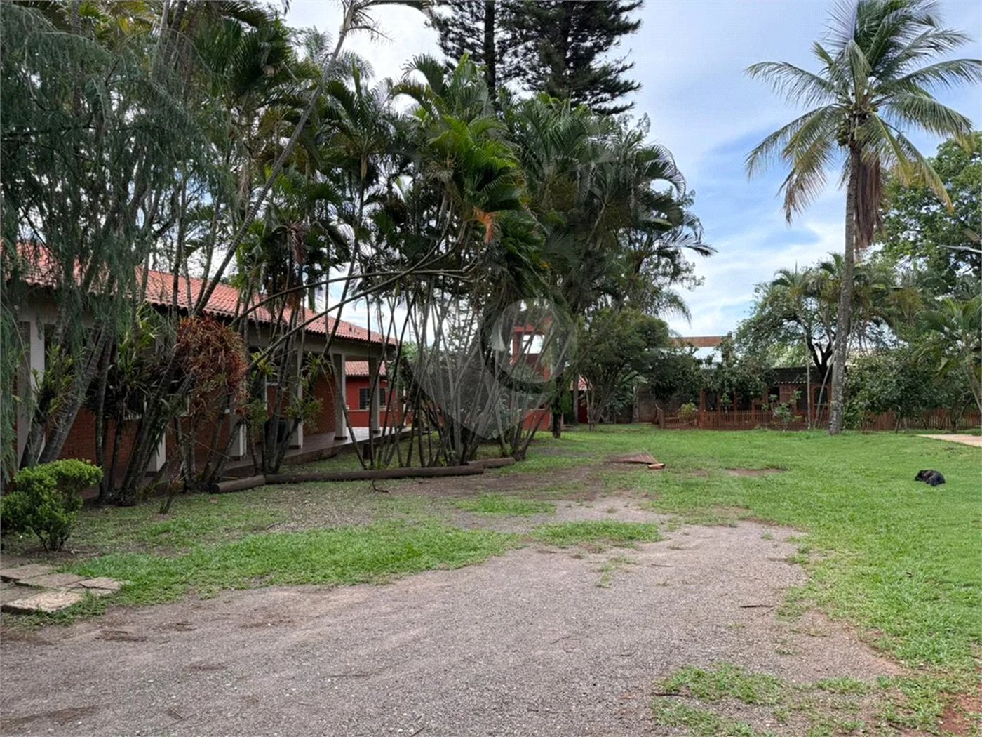 Chácara no Unileste, com espaço para eventos e cozinha industrial, na modalidade porteira fechada,