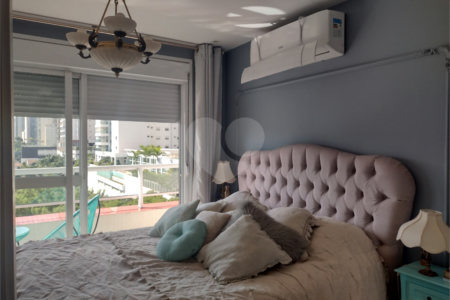Apartamento à venda com 2 suítes em Campo Belo, São Paulo, SP