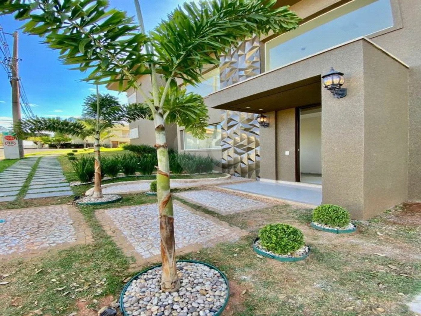 Casa à venda com 4 suítes em Parque Residencial Damha IV, São José do Rio Preto, SP