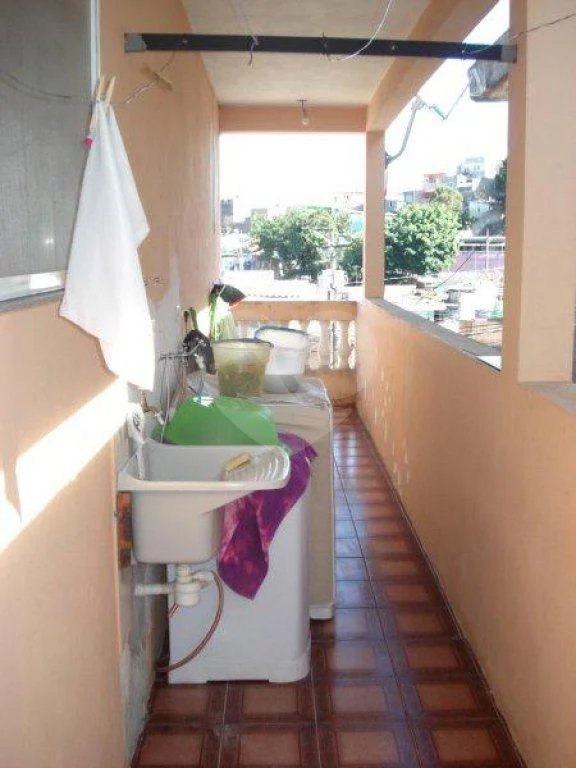 OPORTUNIDADE SOBRADO 3 Dormitórios. Ótima Localização e Fácil Acesso.