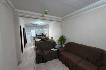 Sobrado 5 quartos.