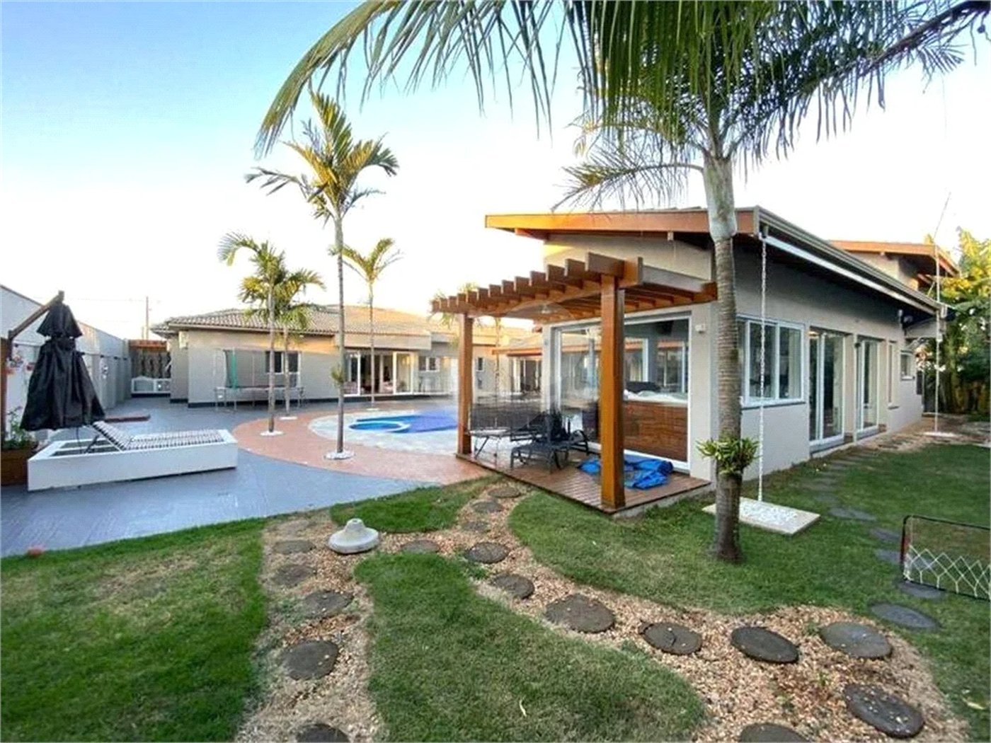 Casa em Condomínio à venda, 3 quartos, 2 suítes, 4 vagas, Park Campestre I - Piracicaba/SP