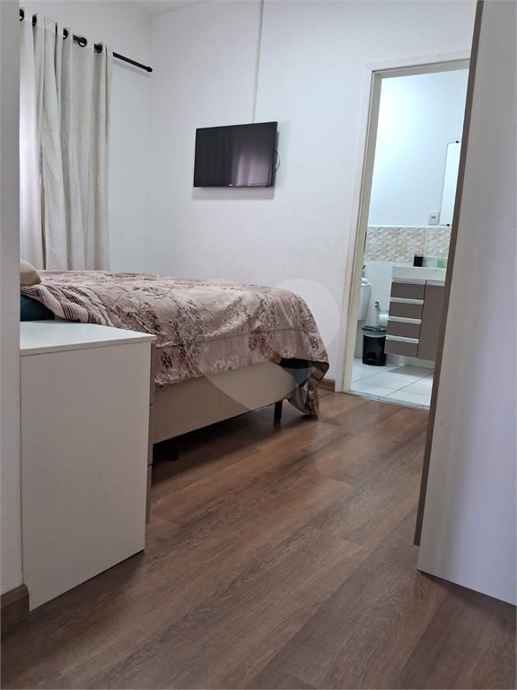 Casa de Vila à venda com 3 quartos, sendo 1 suíte, em Vila Pasti, Louveira, SP