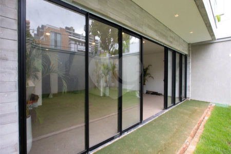 Casa à venda com 4 suítes no condomínio Casa Jardim Itaverá, São Paulo - SP
