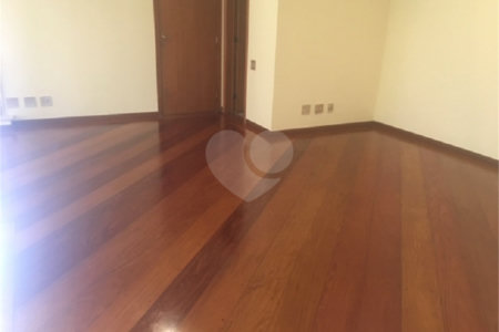 Apartamento para alugar com 3 quartos, sendo 1 suíte, em Brooklin, São Paulo, SP