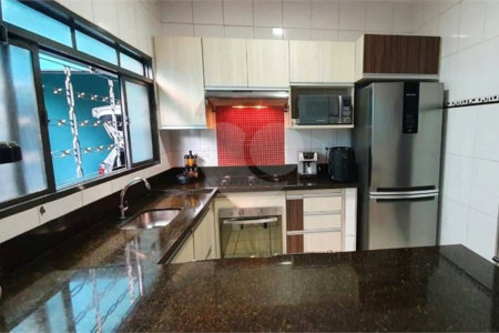 Casa térrea em Ribeirão Preto/SP.